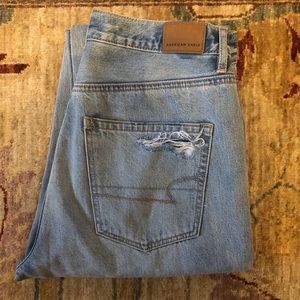 American Eagle 90s Fit Jeans